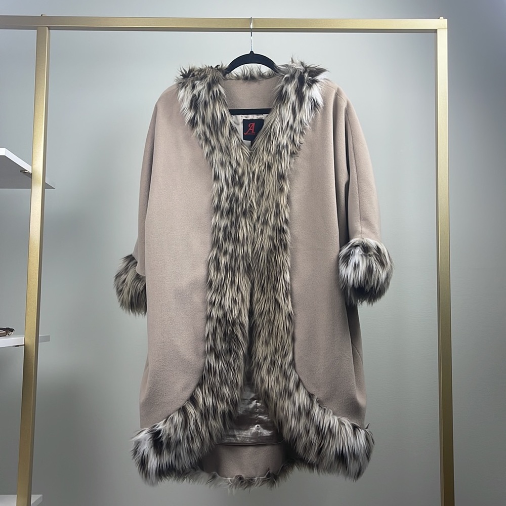 Adrienne Landau Stylish Long Coat Ladies Size M-